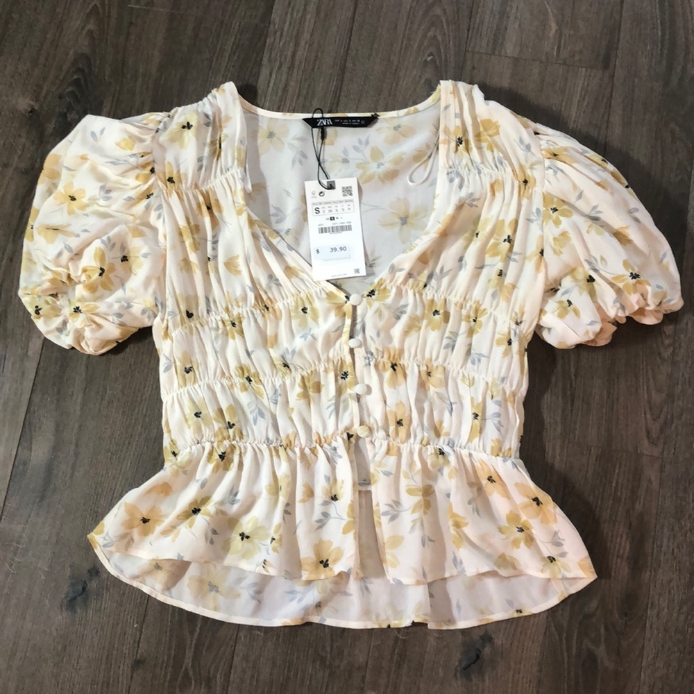 Voluminous Printed Top